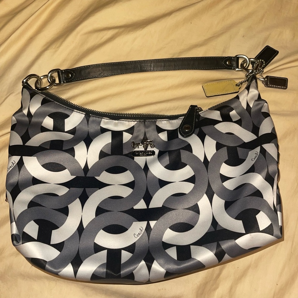 COACH SHOULDER BAG